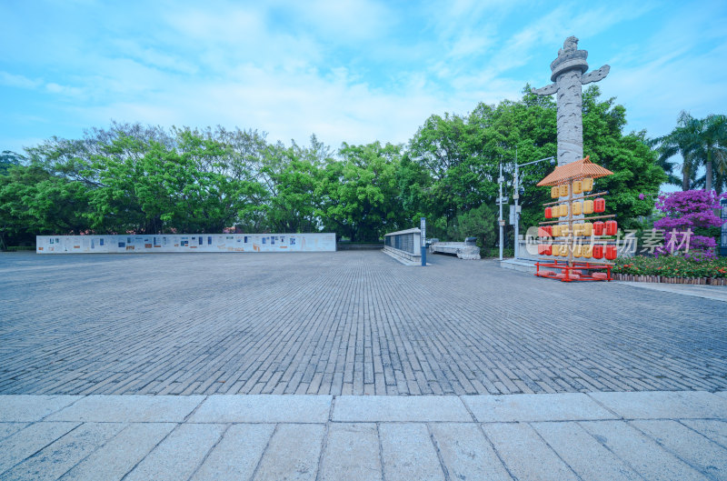 广州南沙天后宫旅游景区园林广场石板路