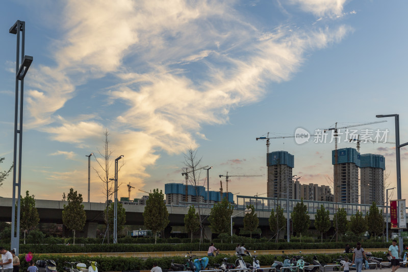 城市风景建设傍晚风景