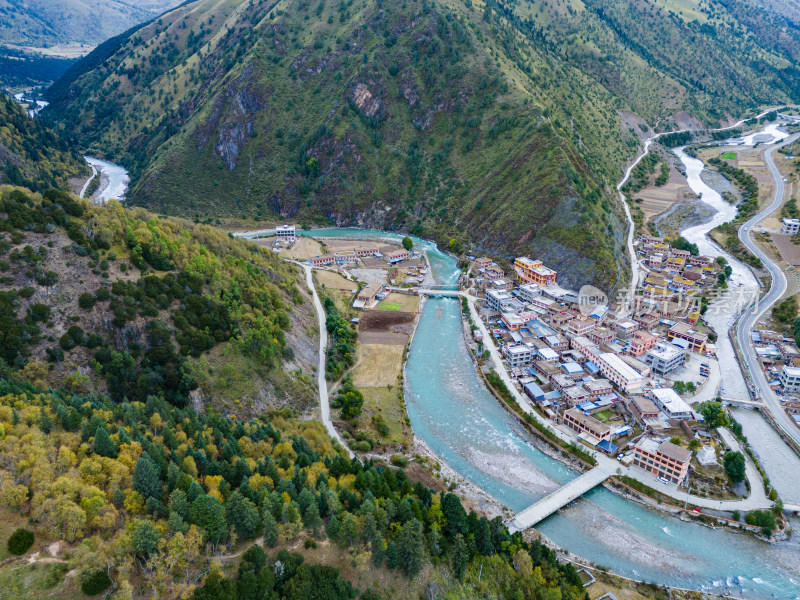 川西理塘格聂自然风景