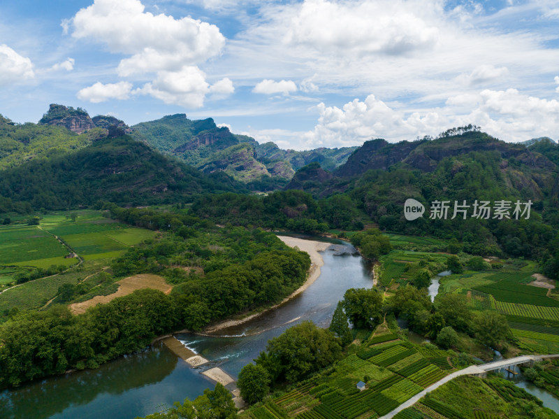 航拍福建武夷山美丽风景 山川河流