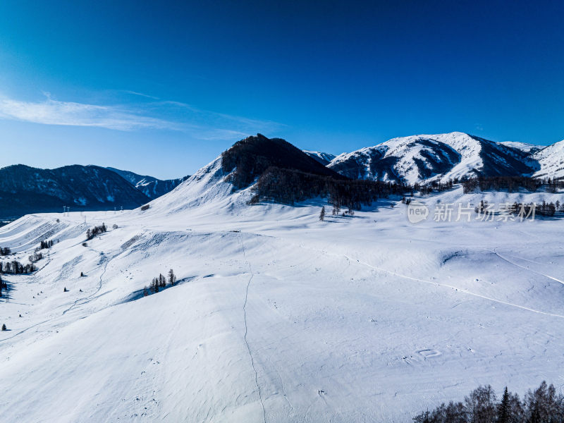 新疆冬季阿勒泰喀纳斯雪景