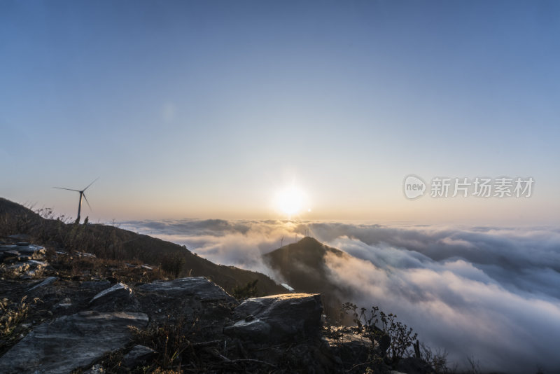 云海之上的日出美景