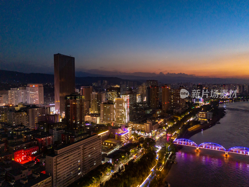 兰州黄河夜景航拍图