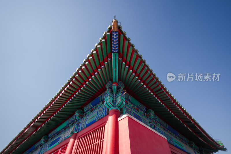 北京天坛公园宫殿的飞檐斗拱
