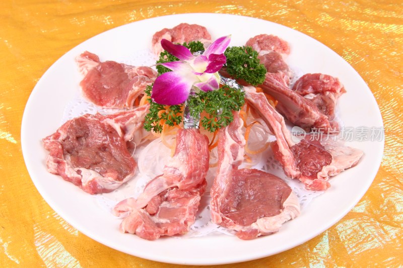 生羊排肉