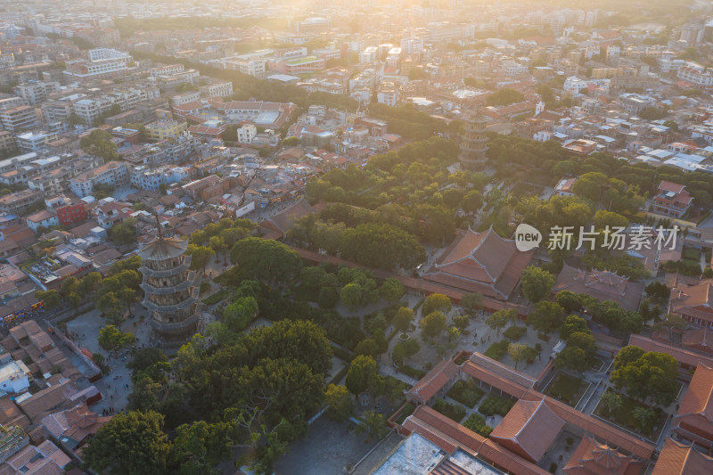 泉州西街东西塔开元寺钟楼旅游风光航拍