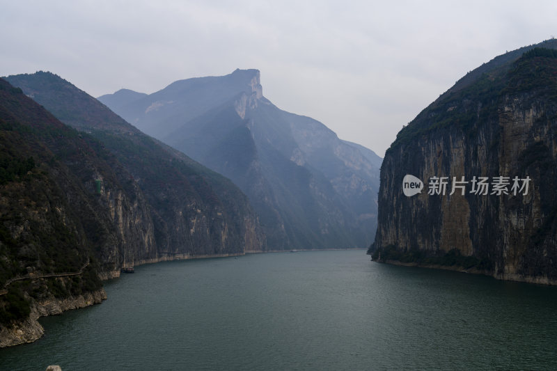 长江三峡重庆奉节瞿塘峡山水风光