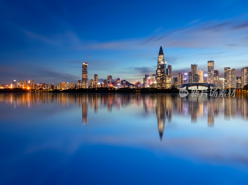 深圳湾后海天际线夜景