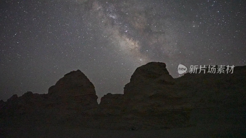 柴达木盆地雅丹魔鬼城星空