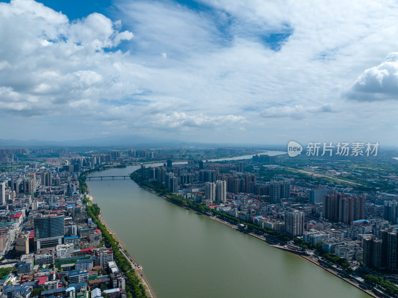 蓝天白云下 航拍湖南衡阳 湘江滨水城市建筑