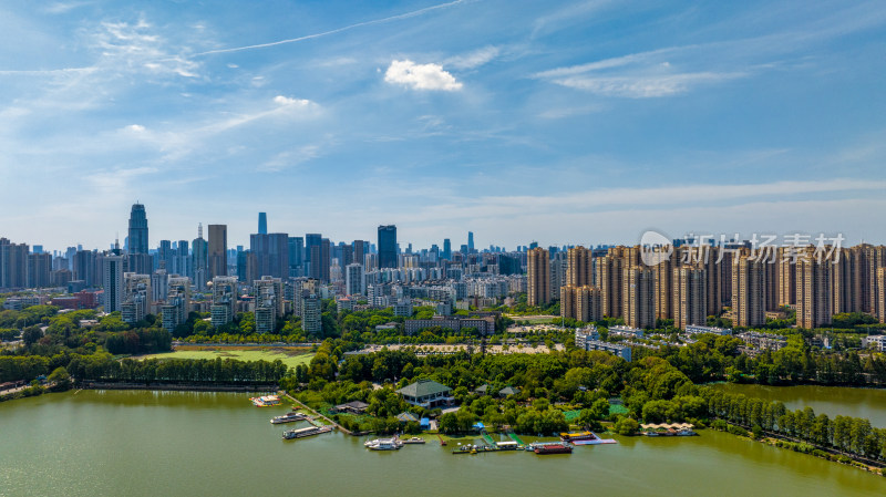 武汉东湖风景区楚风园附近航拍