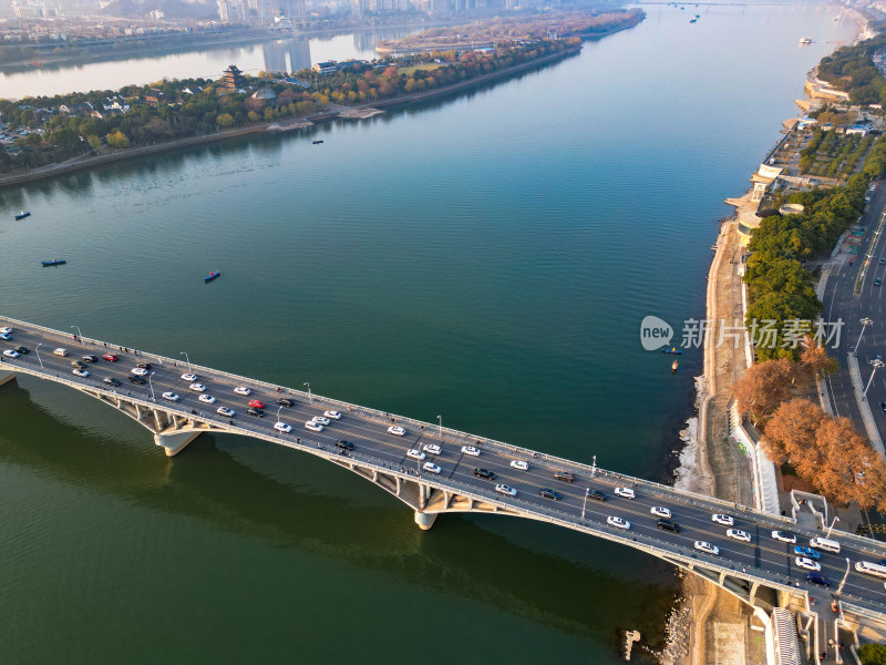 湖南长沙城市建筑高楼交通航拍摄影图