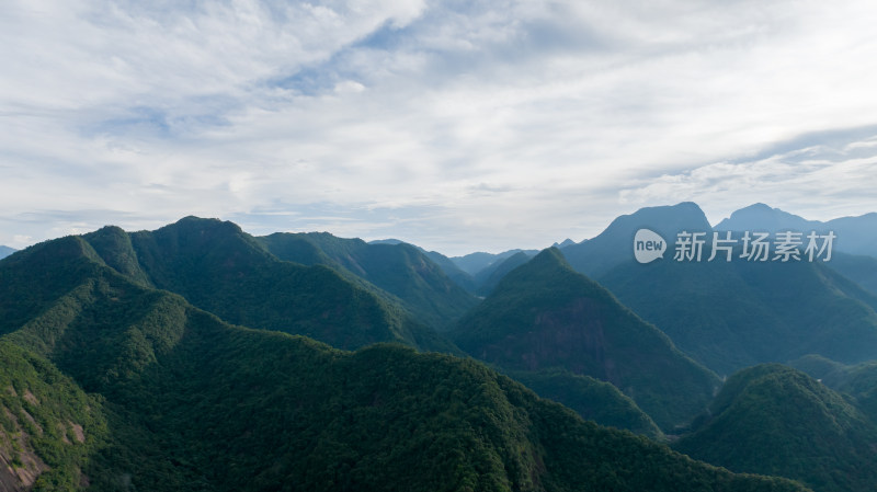 航拍福建武夷山山脉与森林