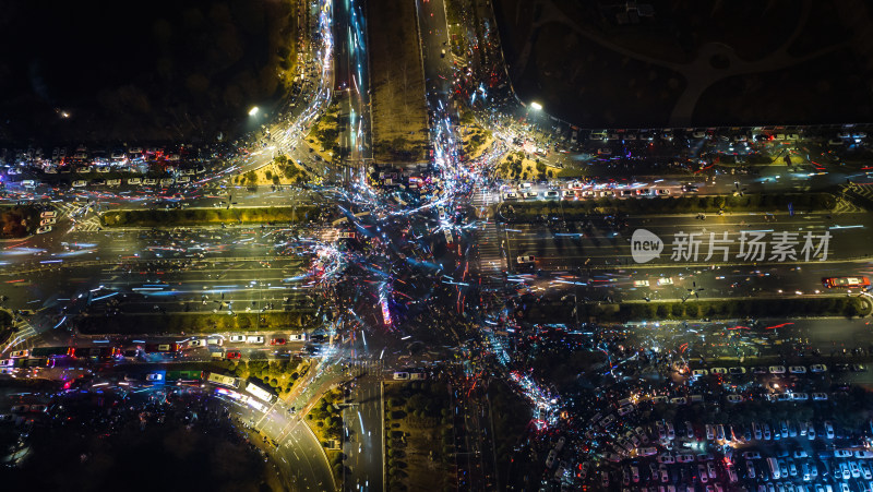 城市节日道路交通拥堵