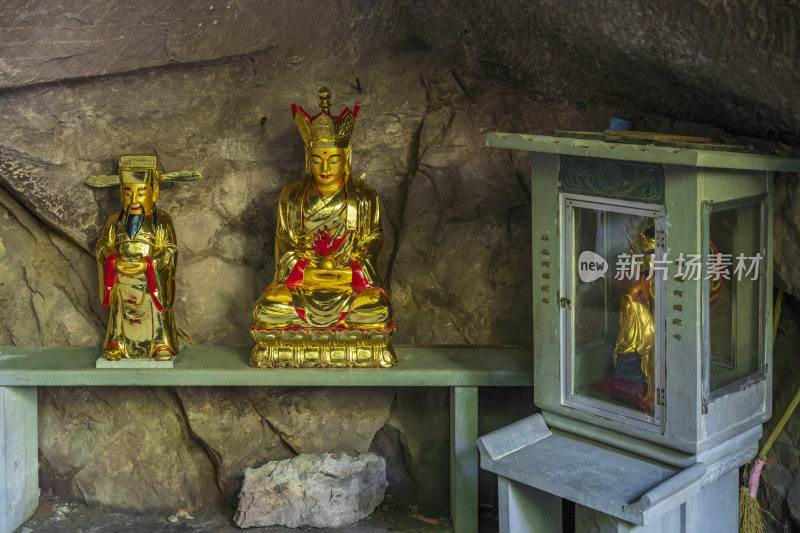 杭州宝石山景区金鼓洞景点