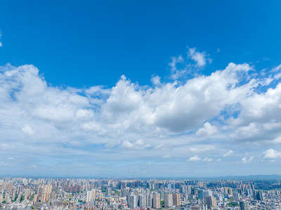 晴天 航拍繁华都市上空城市天际线城市风光