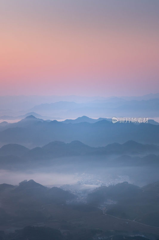 兴义市玉皇顶风景区日出云海