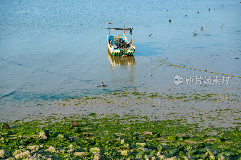 海边小船