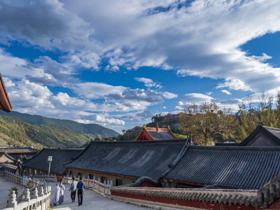 山西五台山普寿寺风景