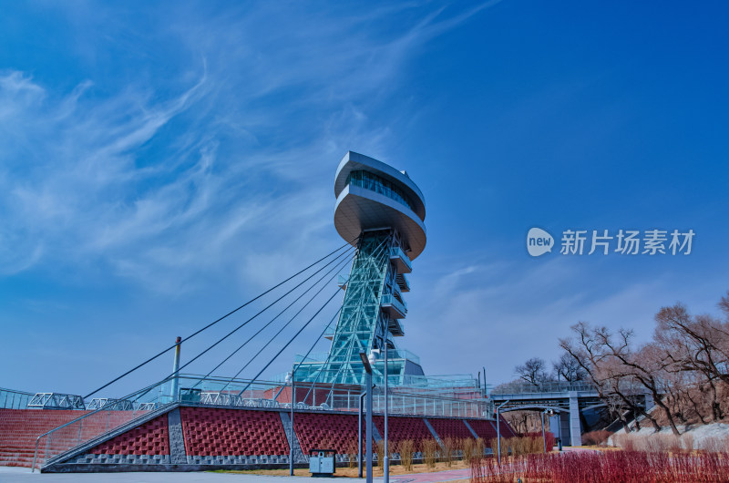 哈尔滨松花江铁路桥太阳岛铁道兵启航纪念塔