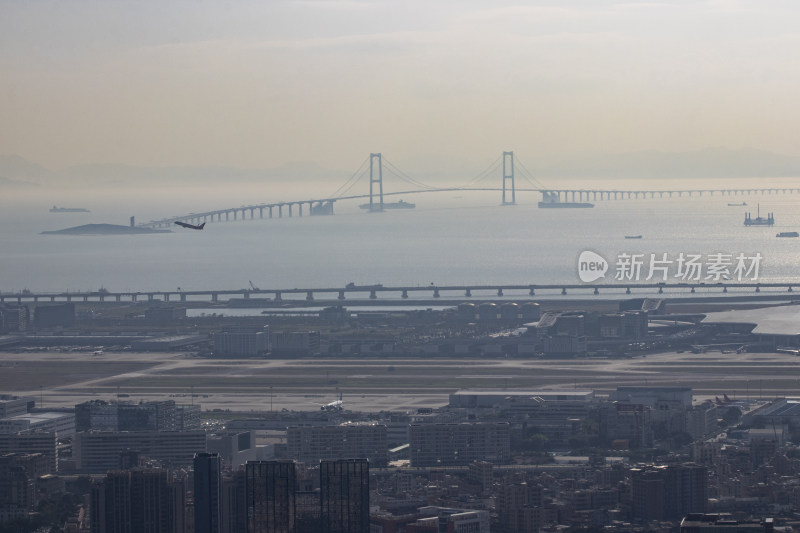 深圳机场与深中通道同框