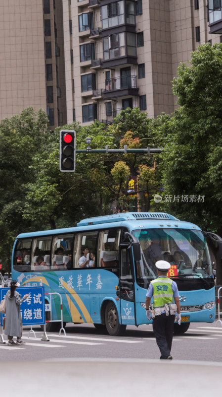 2024年湖南长沙高考现场交通指挥