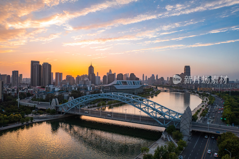 天津海河风景线国泰桥城市建筑日落夜景航拍