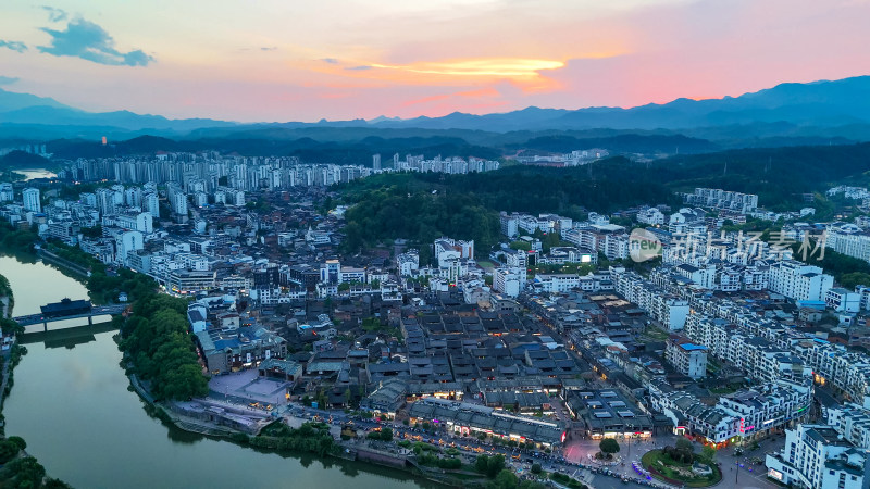 泰宁古城晚霞夜幕降临夜景航拍图