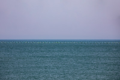 山东日照灯塔海滨海滩海天自然景观