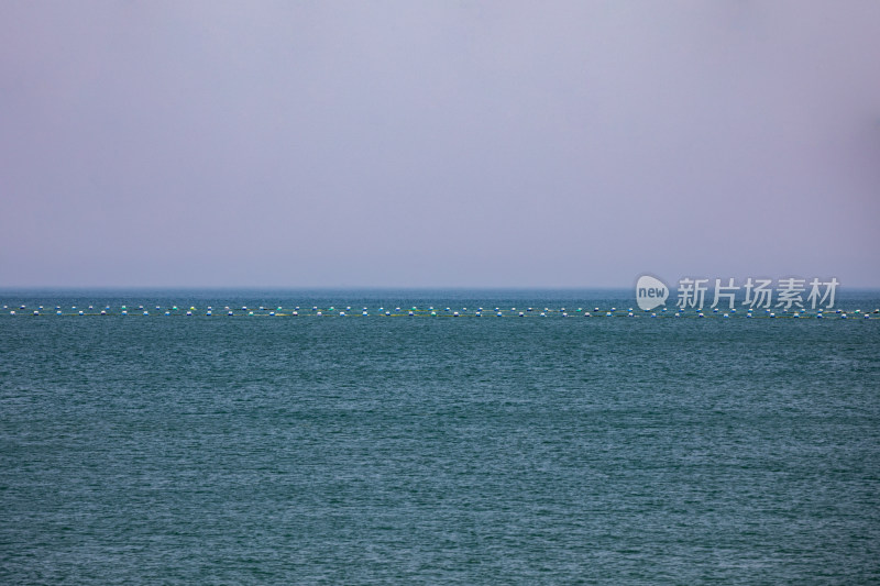 山东日照灯塔海滨海滩海天自然景观