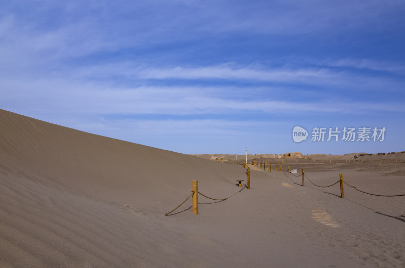 内蒙古阿拉善额济纳旗黑城遗址旅游景区