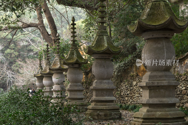 浙江台州天台山国清寺古寺石灯禅意石灯古墙