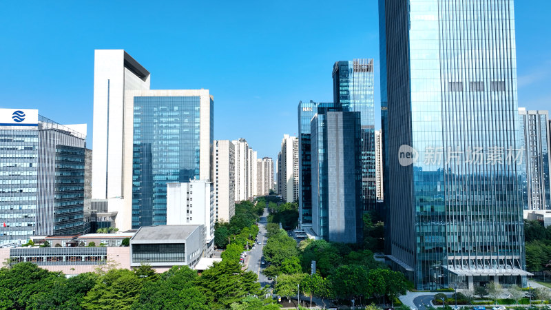 街道旁的写字楼住宅建筑城市风光都市建设