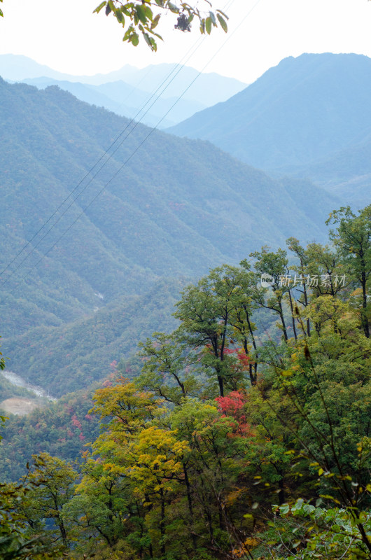 河南省洛阳白云山九龙潭秋天风景