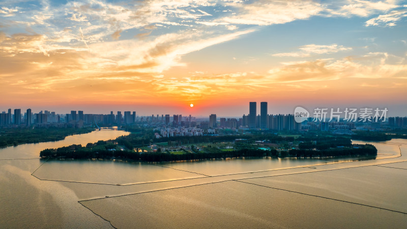 湖北武汉金银湖半岛庄园户外营地远景晚霞