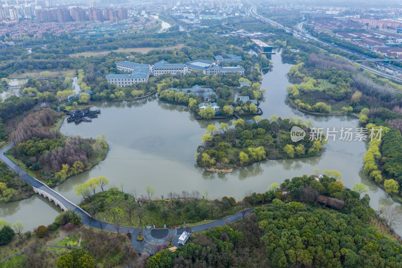 秋天的城市公园