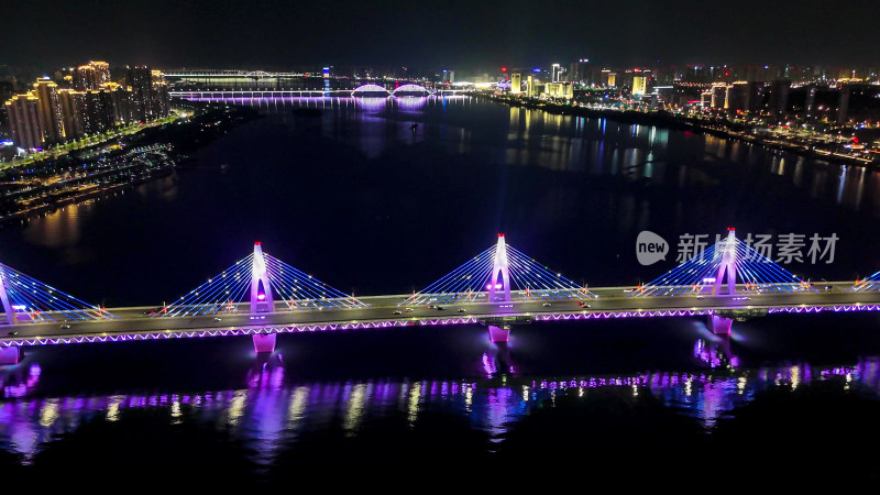 江西南昌赣江朝阳大桥夜景航拍图