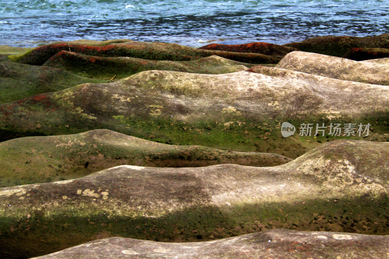 岩石河流喀斯特风景背景自然户外