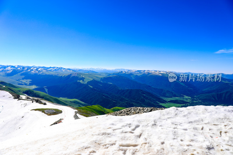 夏季新疆禾木吉克普林滑雪场