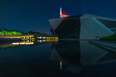 广州珠江新城花城广场广州大剧院水景夜景