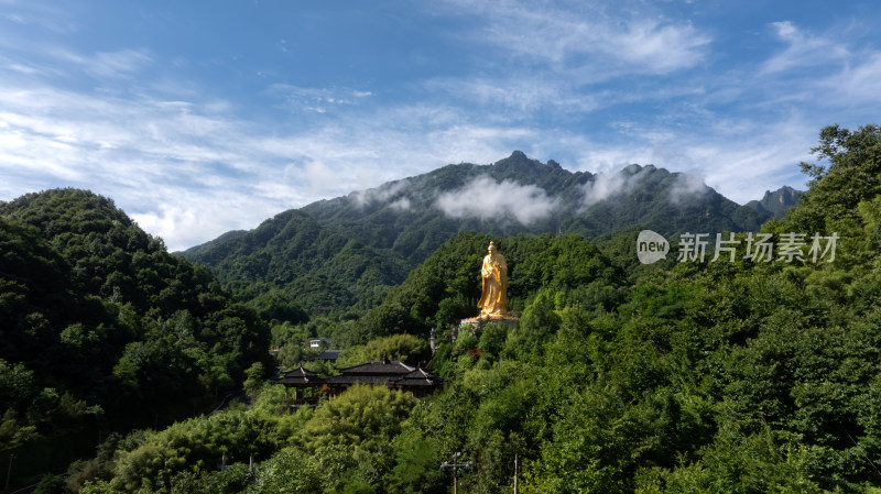 洛阳老君山景区老子雕像