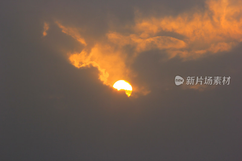 太阳，落日，黄昏，背景，云层