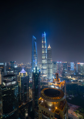 航拍上海陆家嘴高金融中心密集高楼群夜景