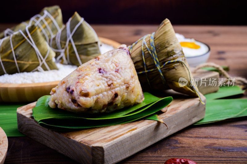 传统手工粽子静物特写