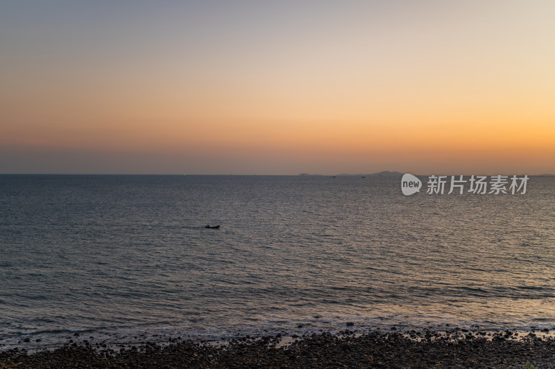 山东青岛黄岛区灵山岛风景区黄昏时刻