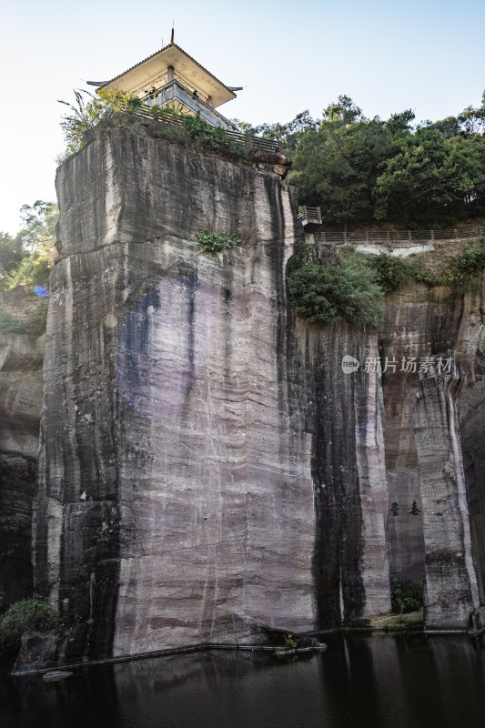 广州番禺莲花山旅游风景区古采石场景观