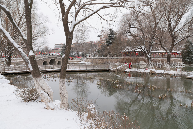 青州范公亭公园雪景