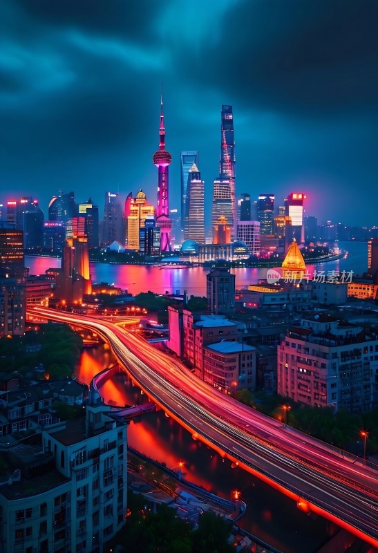 现代城市黄昏摩天高楼与立交桥夜景