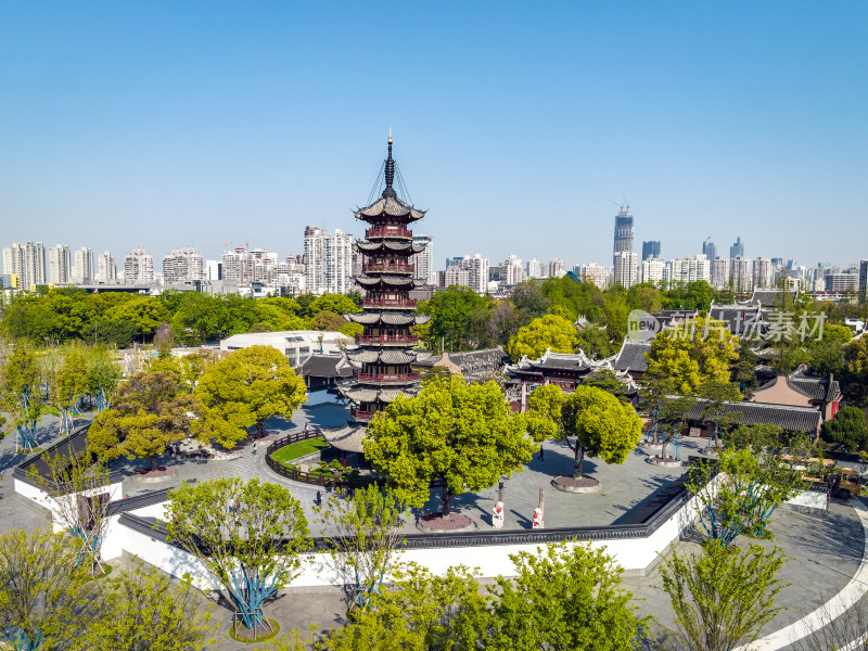 上海龙华寺航拍徐汇地标上海寺庙上海宝塔