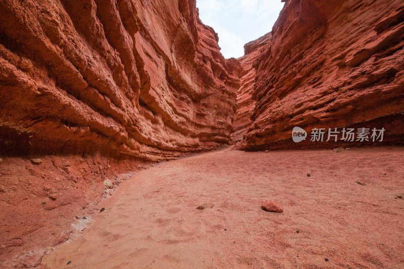 中国内蒙古丹霞地貌梦幻峡谷